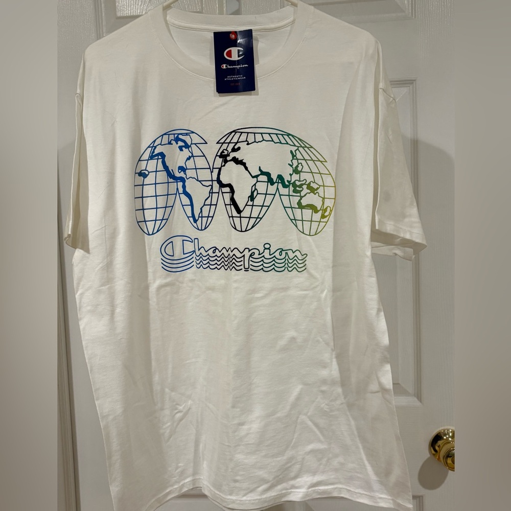 NWT Champion White Graphic T-Shirt large